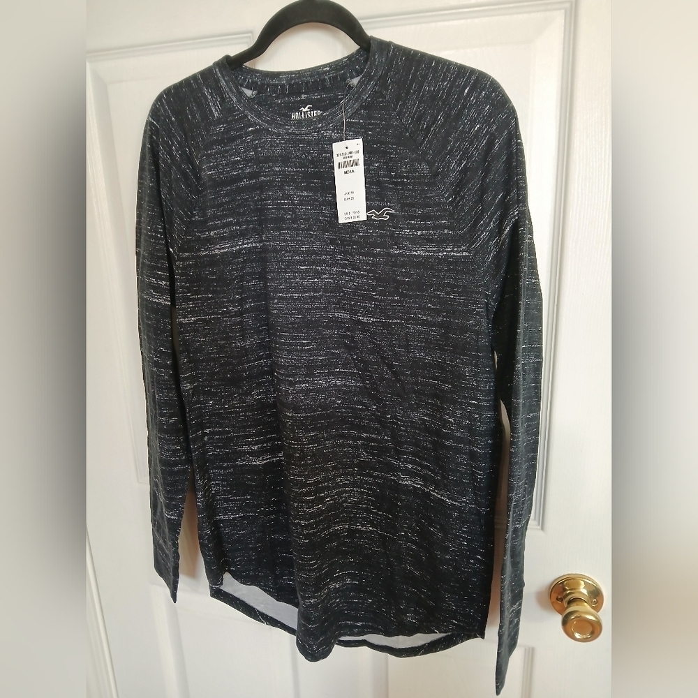 Hollister Curved Hem Tee Men’s  Medium Black Granite Cotton Long Sleeve Y2K NWT